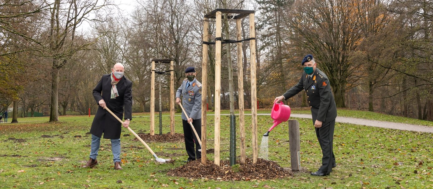 Oberbürgermeister Markus Lewe, Generalleutnant Andreas Marlow, Oberst Joris van Esch