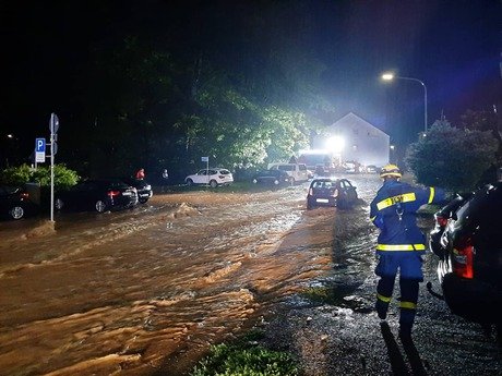 Die Schwerpunkte des Einsatzes liegen weiterhin vor allem in Nordrhein-Westfalen sowie in Rheinland-Pfalz. Quelle: THW/Yann Walsdorf