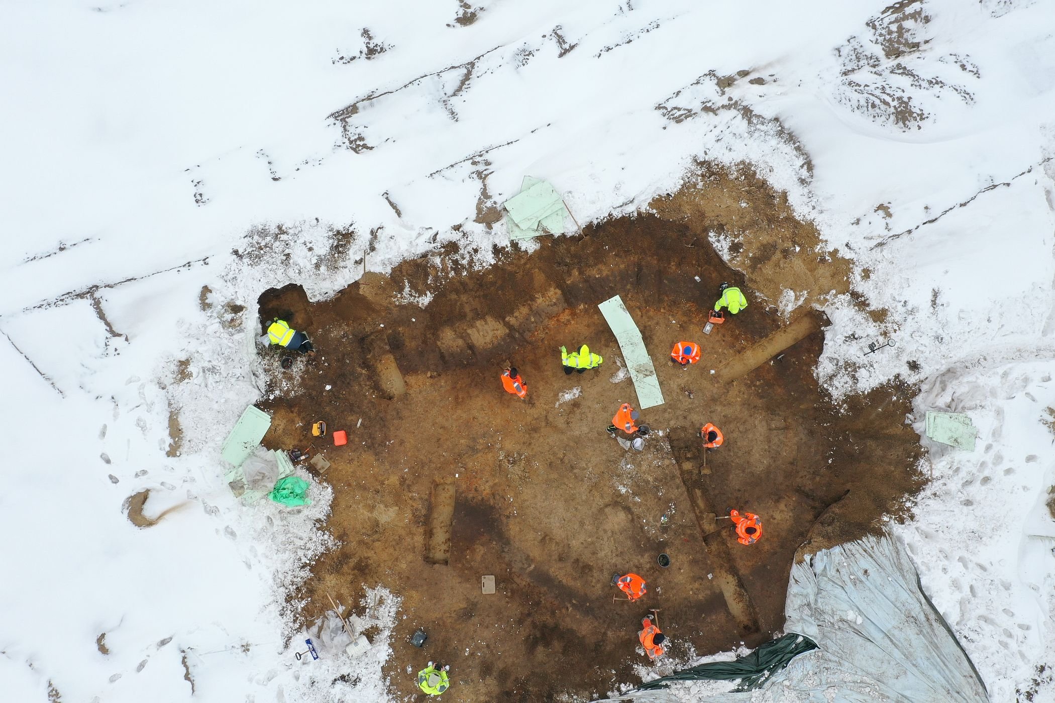 Ausgarbungen in Legden-Asbeck aus der Vogelperspektive./ARCHAEOnet Aeissen + Görür GbR, Christian Schacht