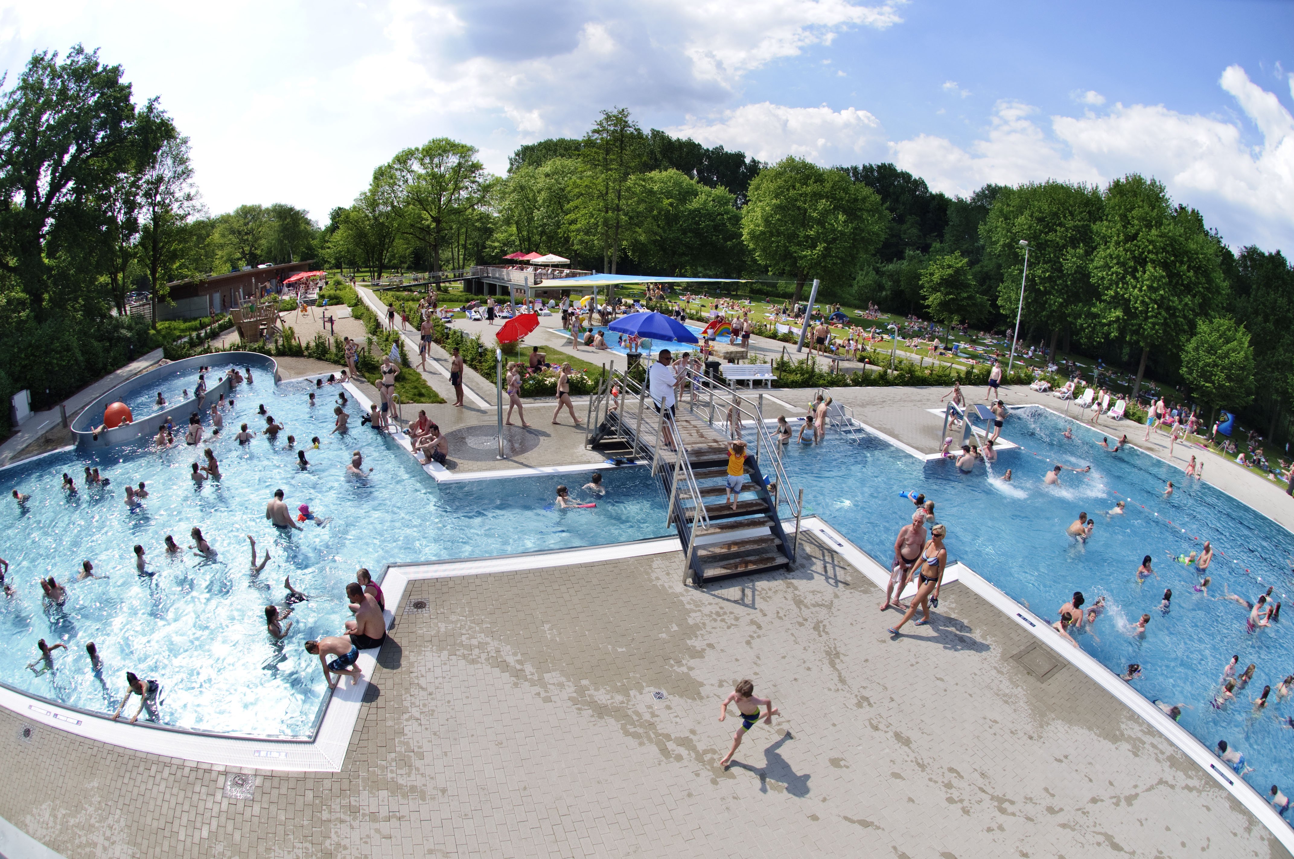 Stapelskotten öffnet am Sonntag. Das Freibad an der Werse lädt Groß und Klein dann wieder zum Schwimmen, plantschen und Sonnenbaden ein./Stadt Münster, Amt für Kommunikation.