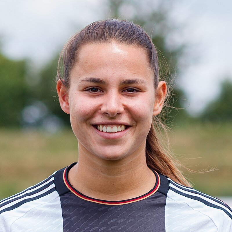 Fussball, Frauen, Deutsche Nationalmannschaft, Media Day: Lena Oberdorf (GER, 6); Porträt, Einzelbild